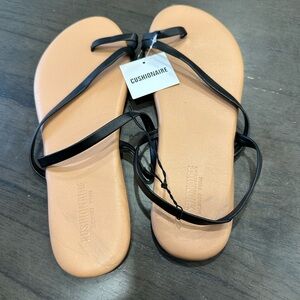 Cushionaire Memory Foam Sandals New With Discoloration On Bottom Size 11m
